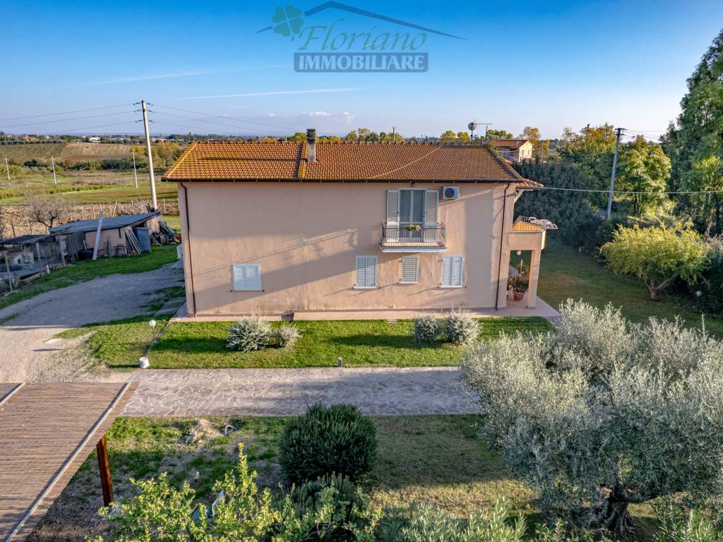 Villa a Montalto di castro in Località Poggio Cavalluciaro - Foto 5