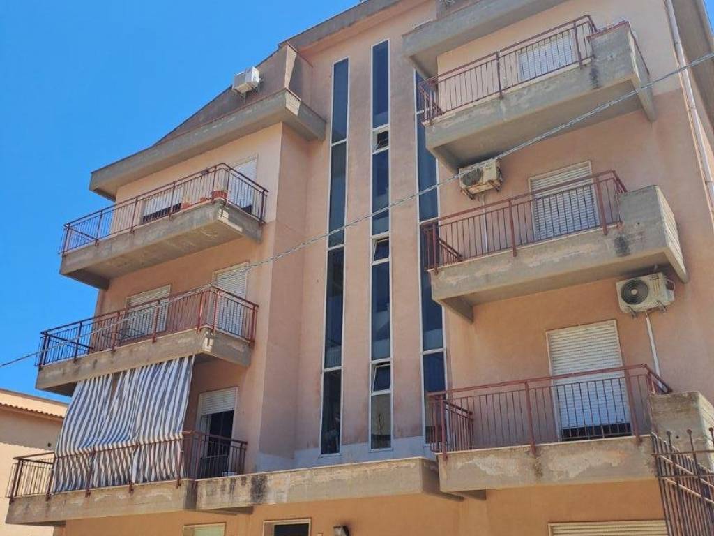 Appartamento a Castellammare del golfo in Via Giovanni Verga, 2 - Foto 2