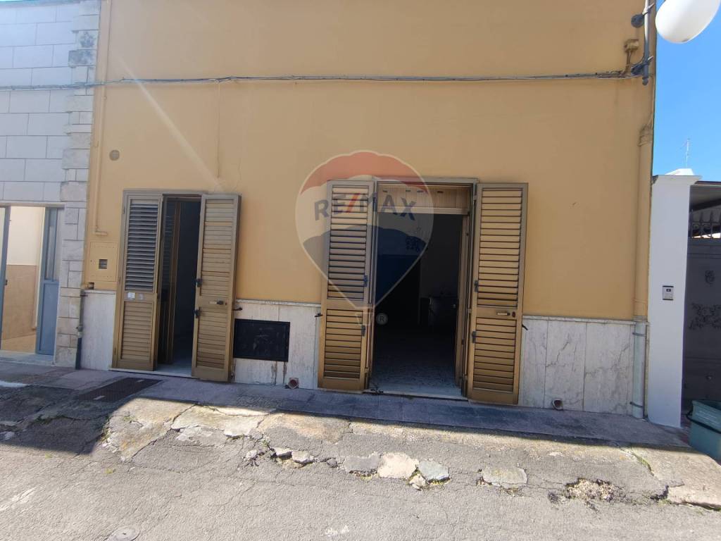 Casa indipendente a Brindisi in Via Saverio Mercadante, 17 - Foto 2