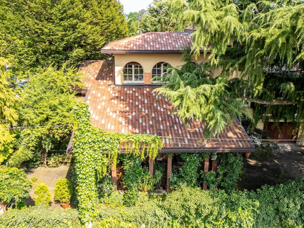 Villa a Gorla minore in Via Ambrogio Colombo, 28 - Foto 2