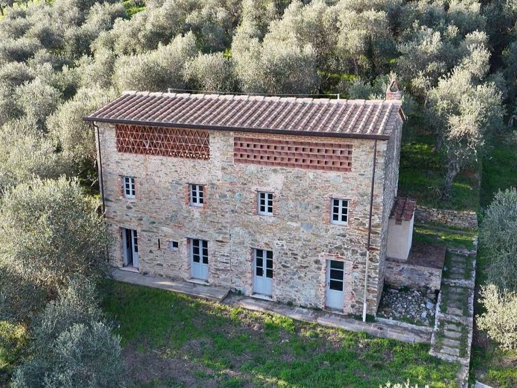 Villa a Camaiore in Via da Montebello a Camaiore - Foto 2