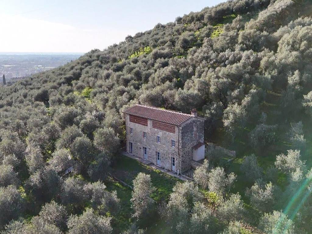 Villa a Camaiore in Via da Montebello a Camaiore - Foto 3