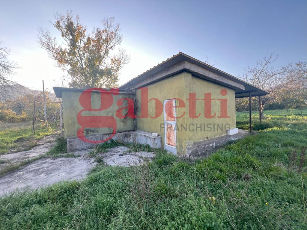 Casa indipendente a Venafro in Via Madonnella di Sesto, s/c - Foto 3