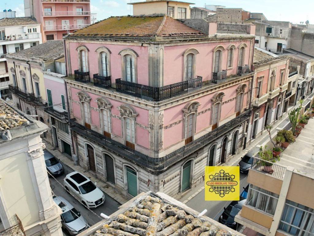 Palazzo / stabile a Vittoria in PALESTRO, 148 - Foto 2