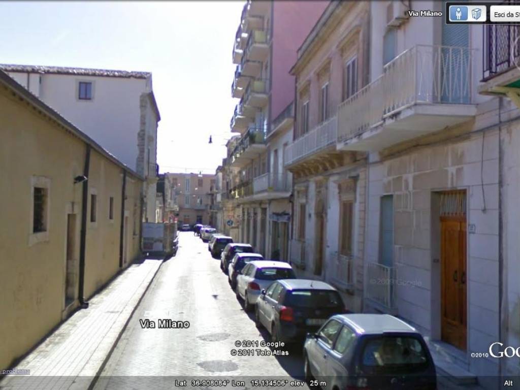 Box / garage a Avola in VIA MILANO, 24 - Foto 2