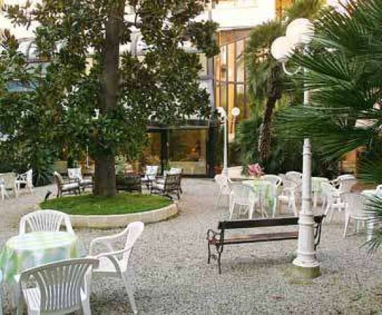 Immobile a Montecatini-terme in Viale Rosselli, 10 - Foto 3