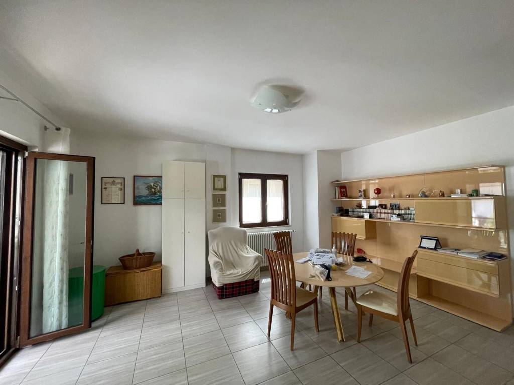 Appartamento a Ginosa in Via Enrico Toti - Foto 2