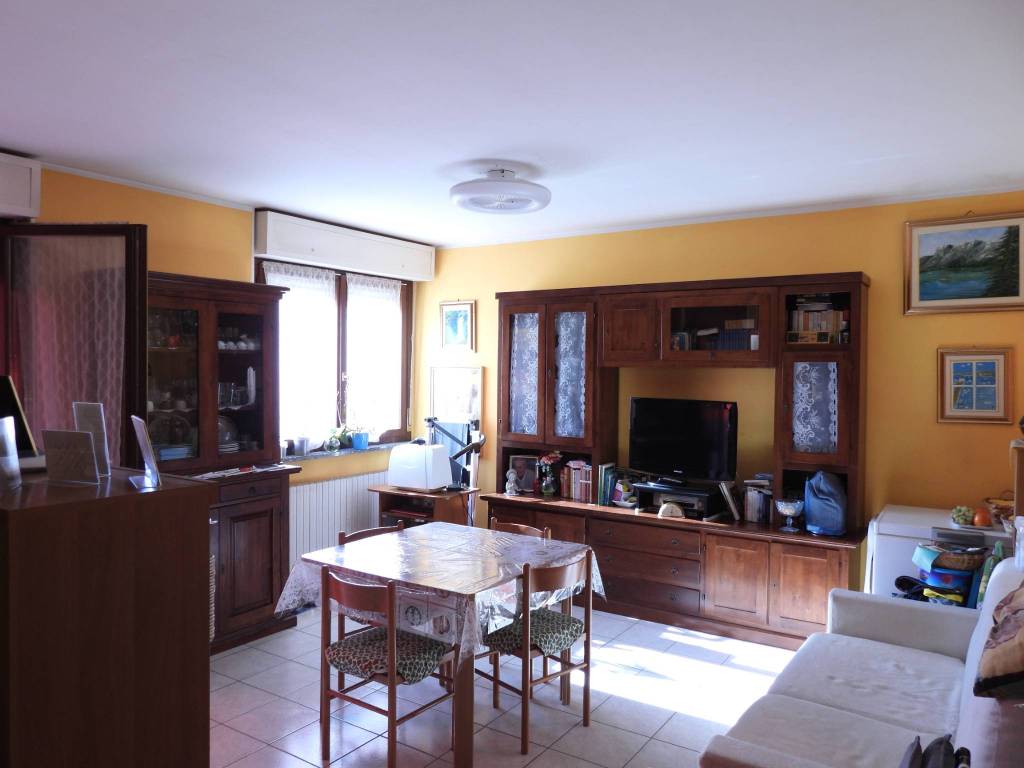 Appartamento a Borgomanero in Via Antonio Vivaldi, 22 - Foto 5