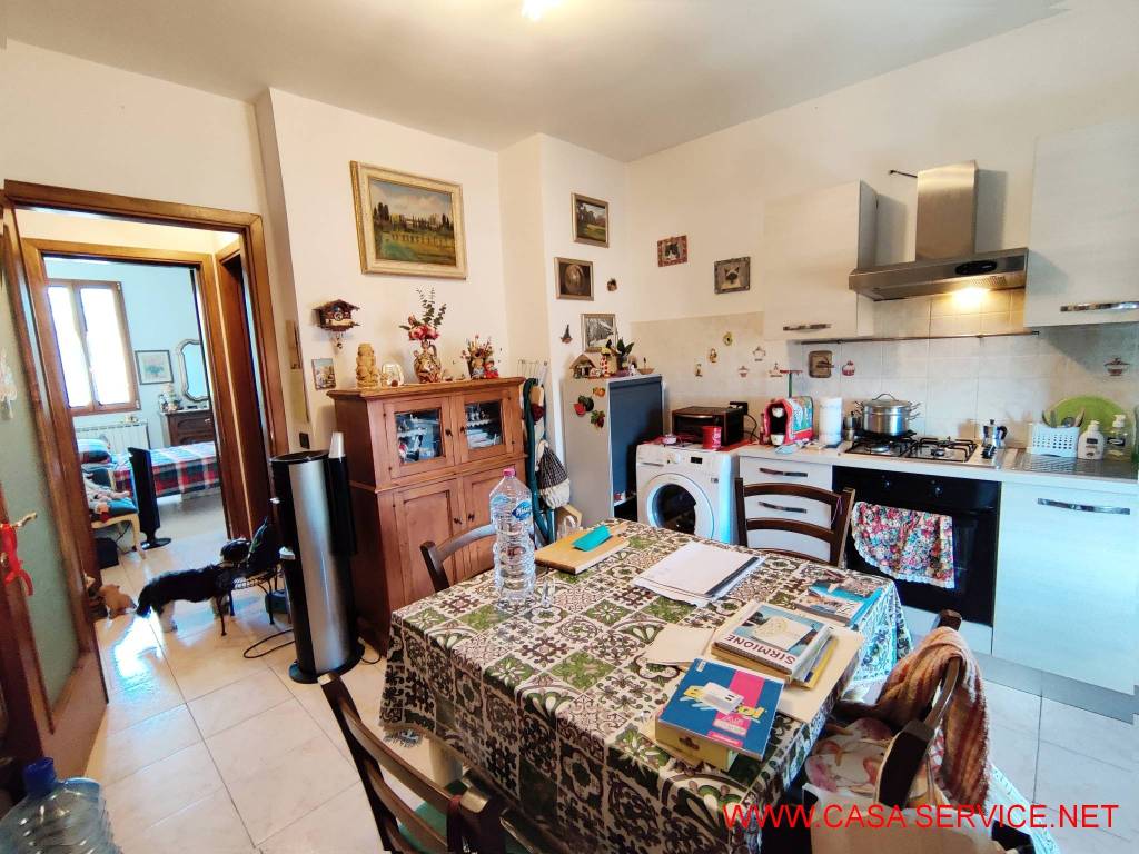 Appartamento a Montevarchi in Via Aretina, 314 - Foto 3