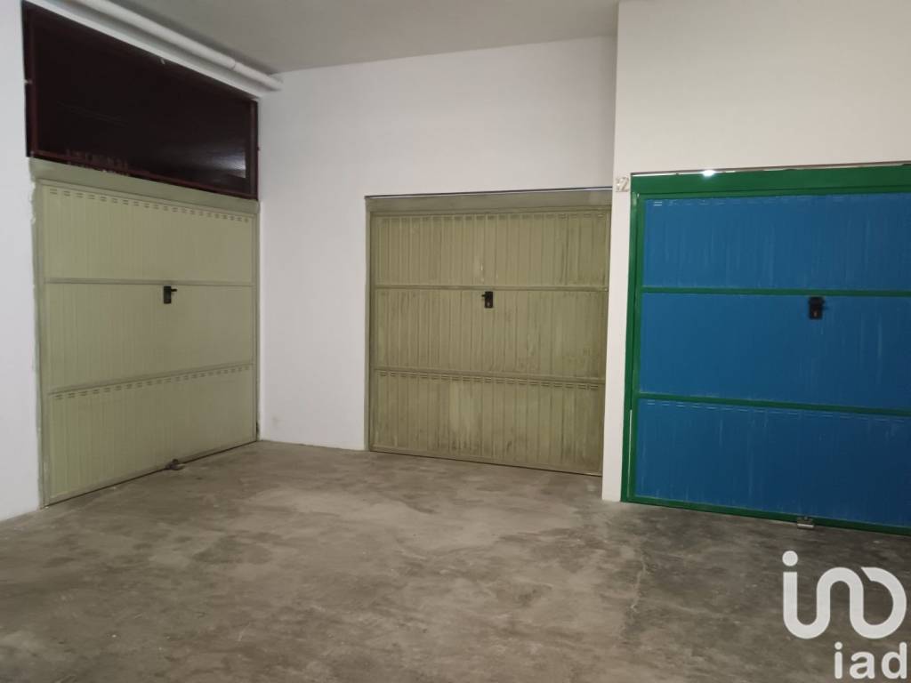 Box / garage a Manfredonia in Via alcide de gasperi - Foto 3