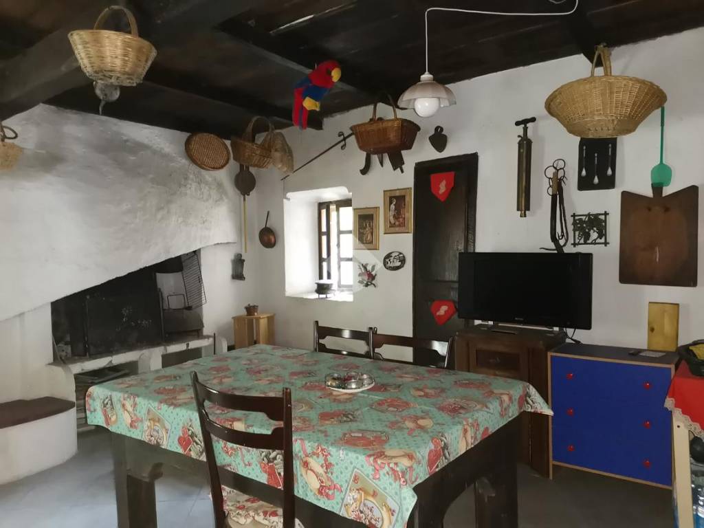 Casa indipendente a Mezzana mortigliengo in Via Sola, 31 - Foto 2