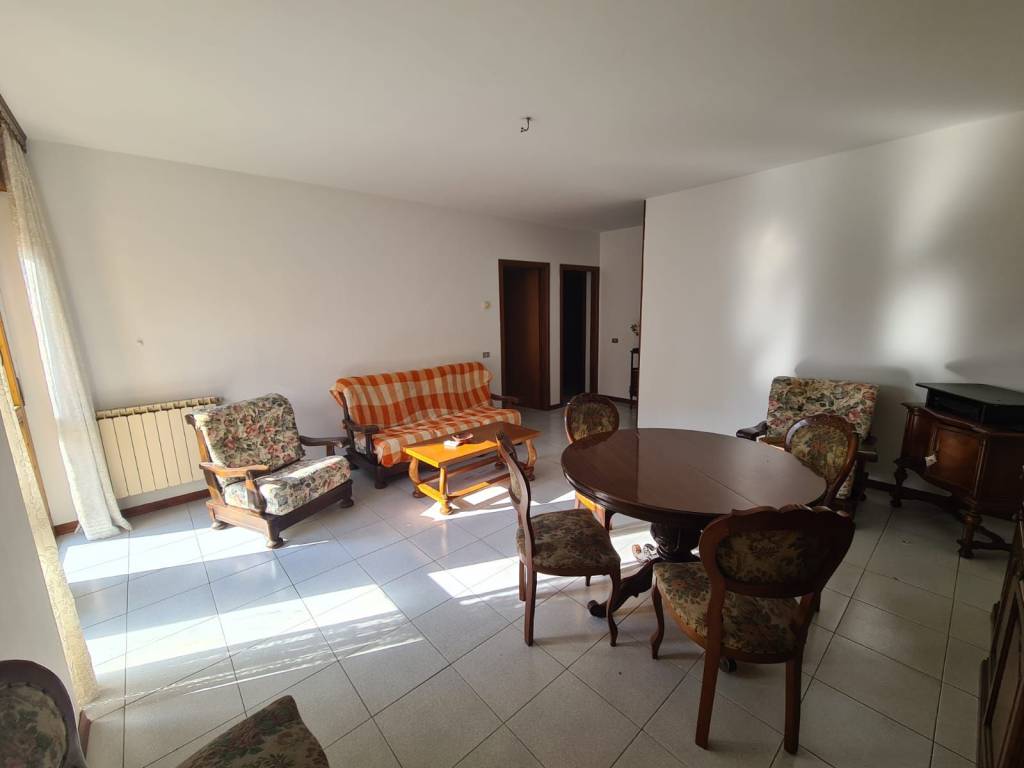Appartamento a Porcari in Via Marco e Antonio Cavanis - Foto 4