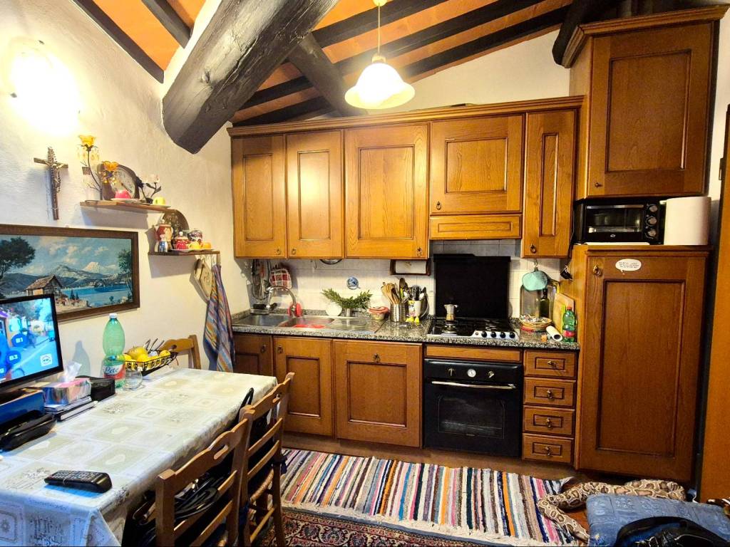 Appartamento a Montevarchi in Via Ammiraglio Burzagli - Foto 2