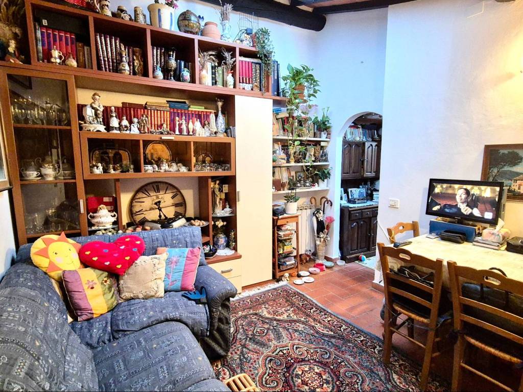 Appartamento a Montevarchi in Via Ammiraglio Burzagli - Foto 4