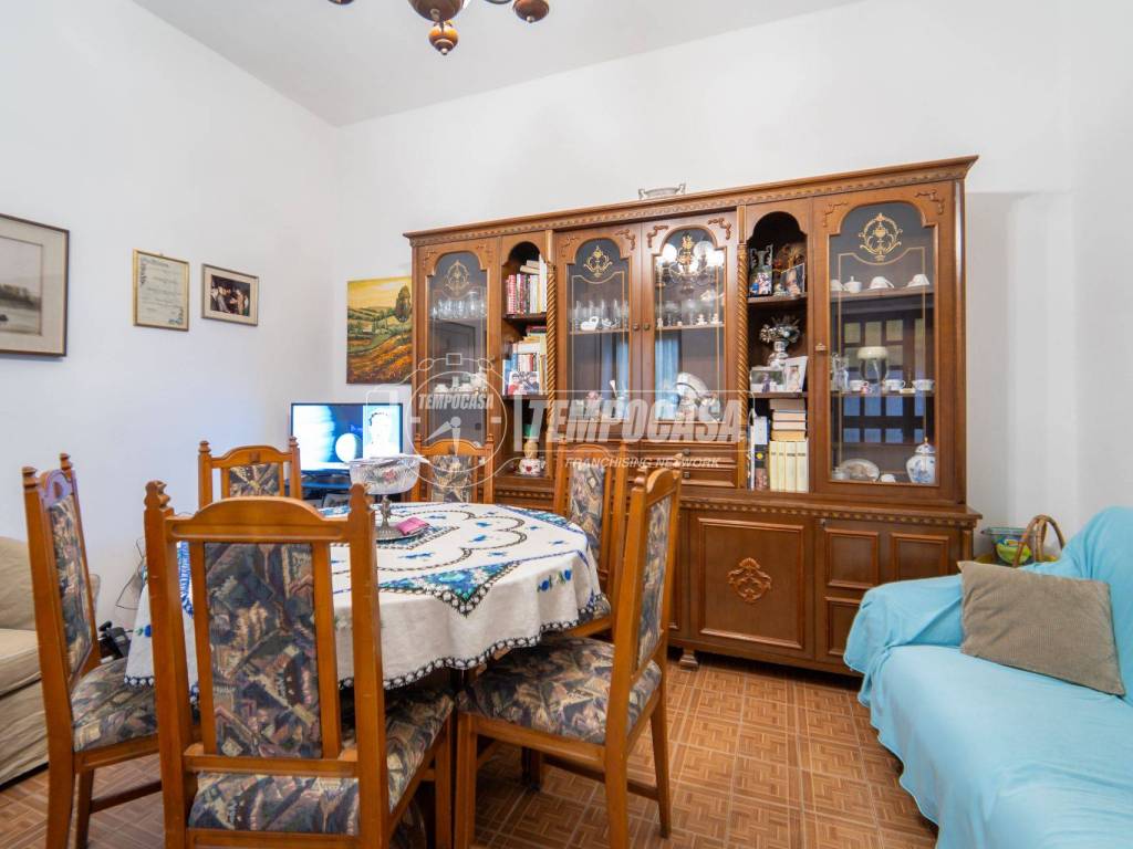 Appartamento a Carnago in Via Galliano 10 - Foto 2