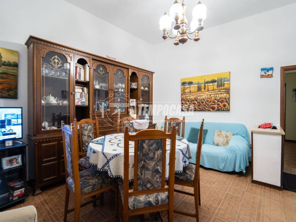 Appartamento a Carnago in Via Galliano 10 - Foto 3