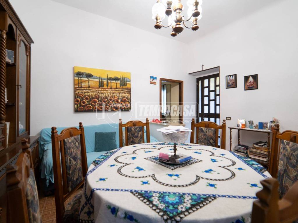 Appartamento a Carnago in Via Galliano 10 - Foto 4