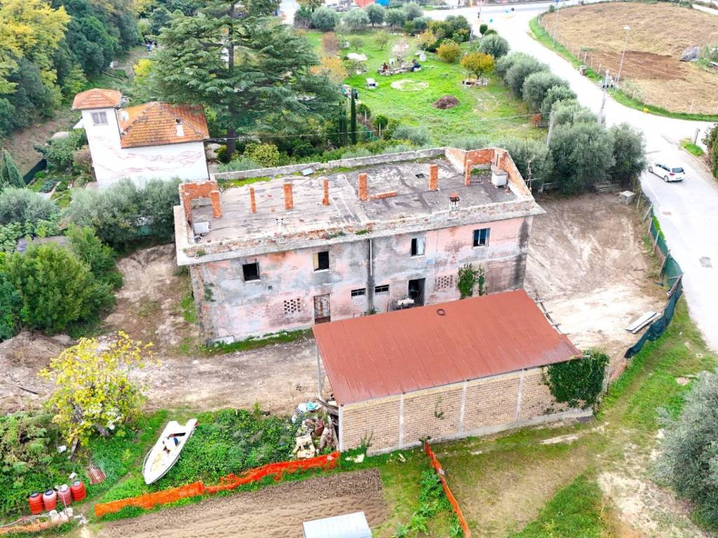 Casa indipendente a San benedetto del tronto in Via Molveno, 12 - Foto 5