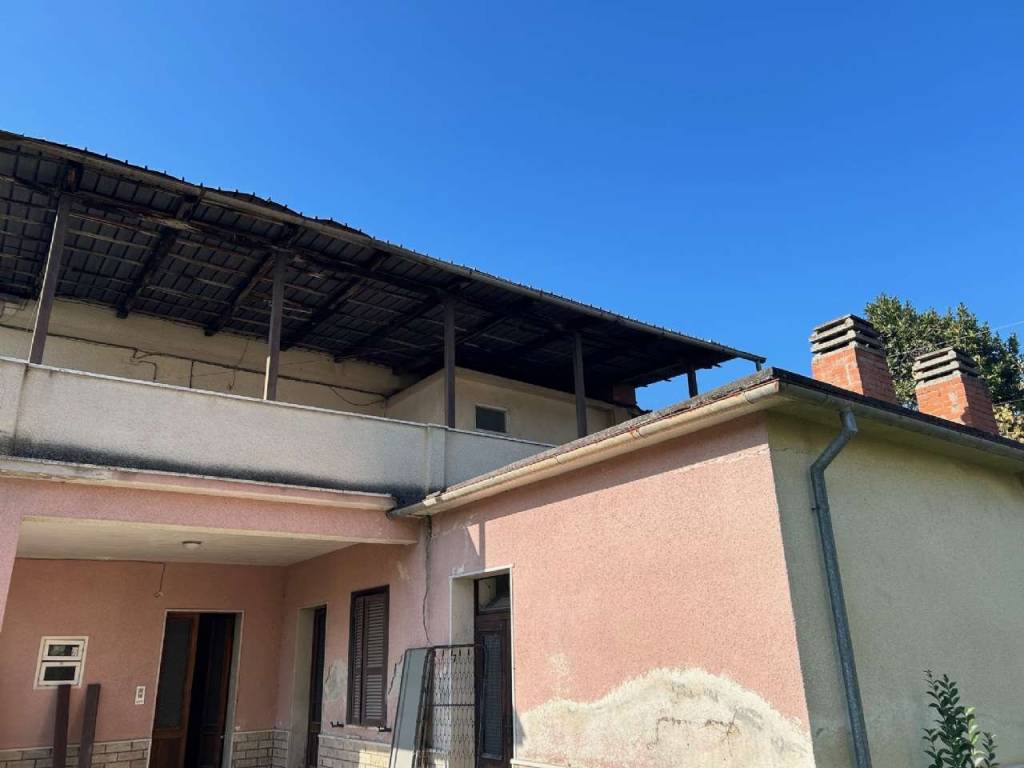 Casa indipendente a Broccostella in via Falcone - Foto 5