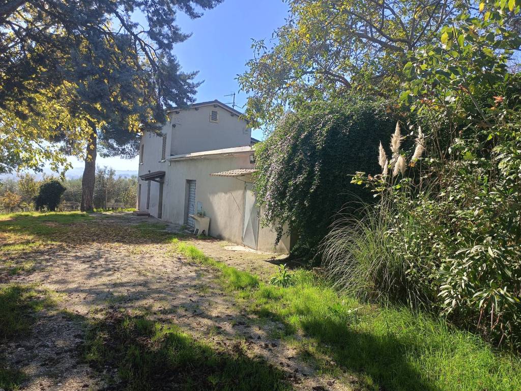 Rustico / casale a Montefalco in Case Micanti - Foto 3