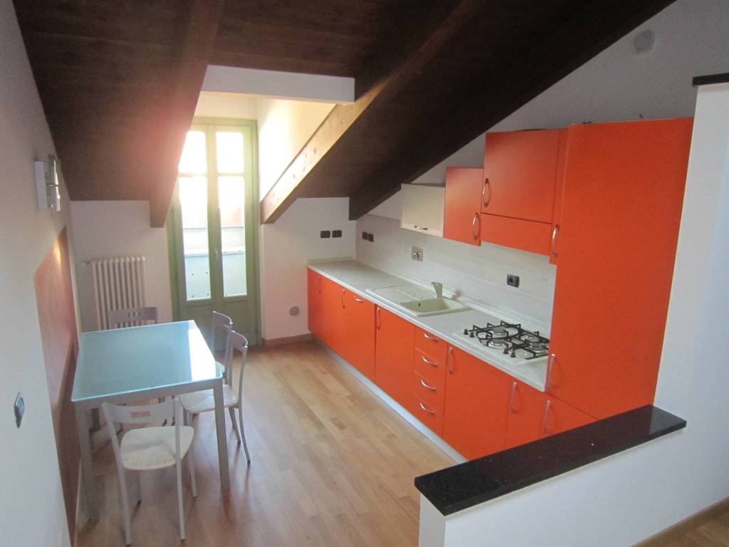 Attico / mansarda a Cherasco in Via Vittorio Emanuele, 58 - Foto 3