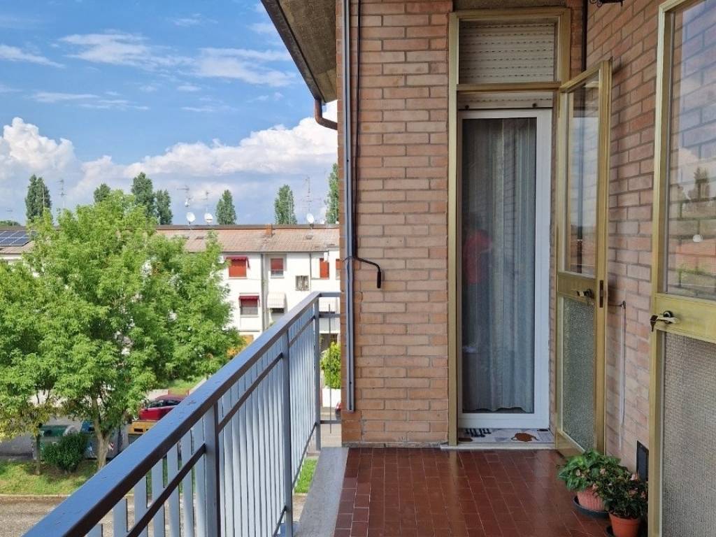Appartamento a Ferrara in Via Raffaele Sansoni - Foto 5