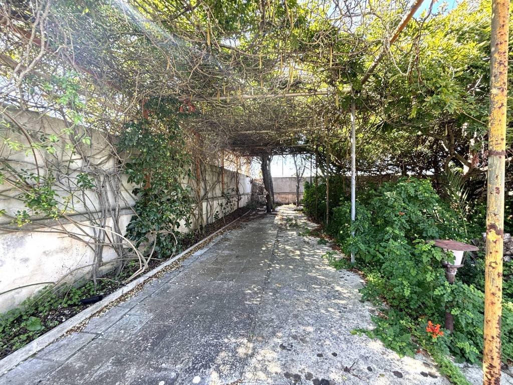 Villa a Lecce in Via delle Betulle - Foto 4