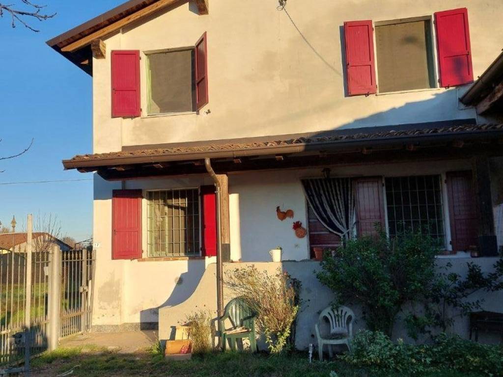 Casa indipendente a Castelvetro piacentino in Via U. Pelò, 3 - Foto 3
