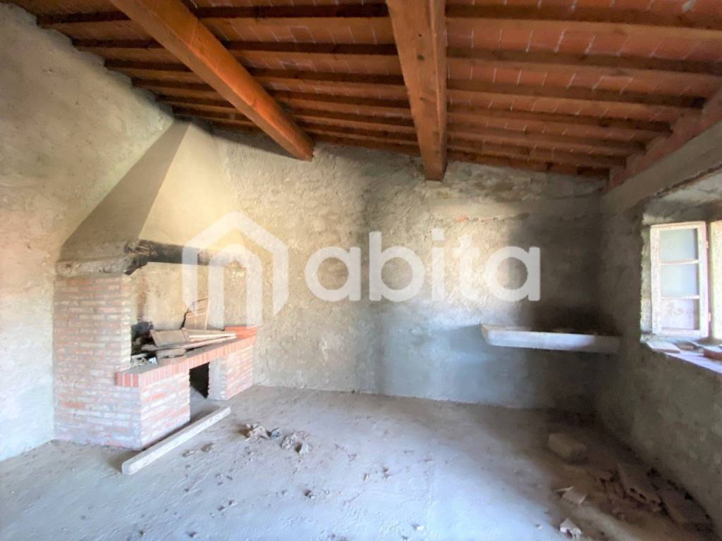 Appartamento a Montevarchi in strada moncioni - Foto 3