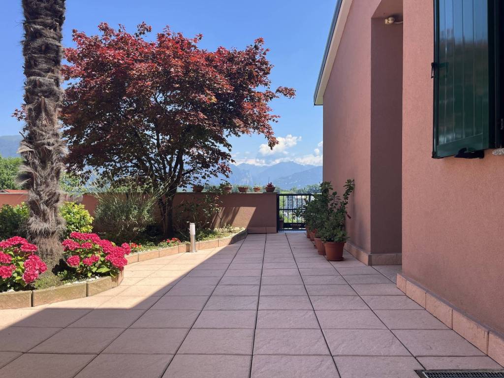 Villa a Costa masnaga in Via Alessandro Manzoni, 122 - Foto 4