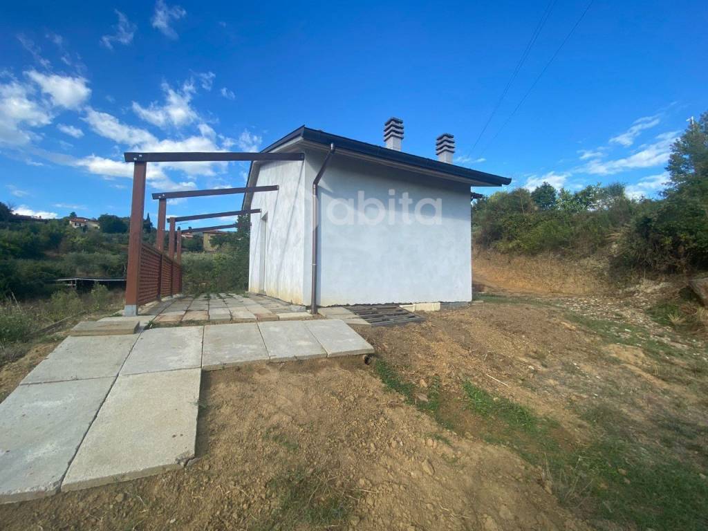 Villa a Loro ciuffenna in STRADA PROVINCIALE SETTEPONTI - Foto 2