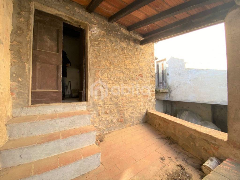 Appartamento a Montevarchi in strada moncioni - Foto 2