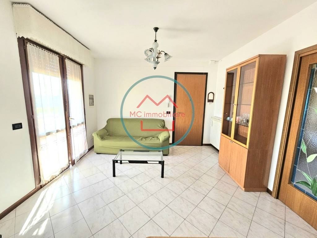 Appartamento a Massa e cozzile in Via Fratelli Rosselli - Foto 5