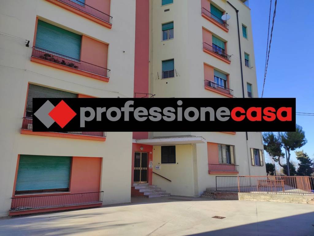 Appartamento a Chieti in VIA MADONNA DELLA MISERICORDIA, 23 - Foto 2