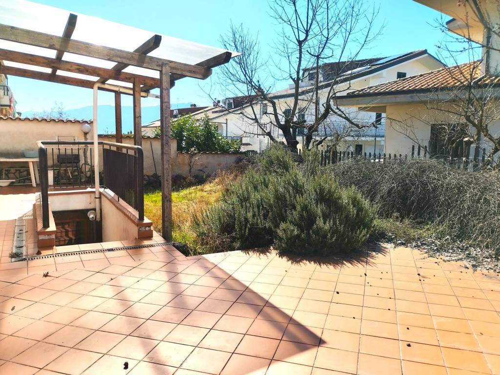 Villa a Avezzano in Via Antonio Bianchi, 27 - Foto 4