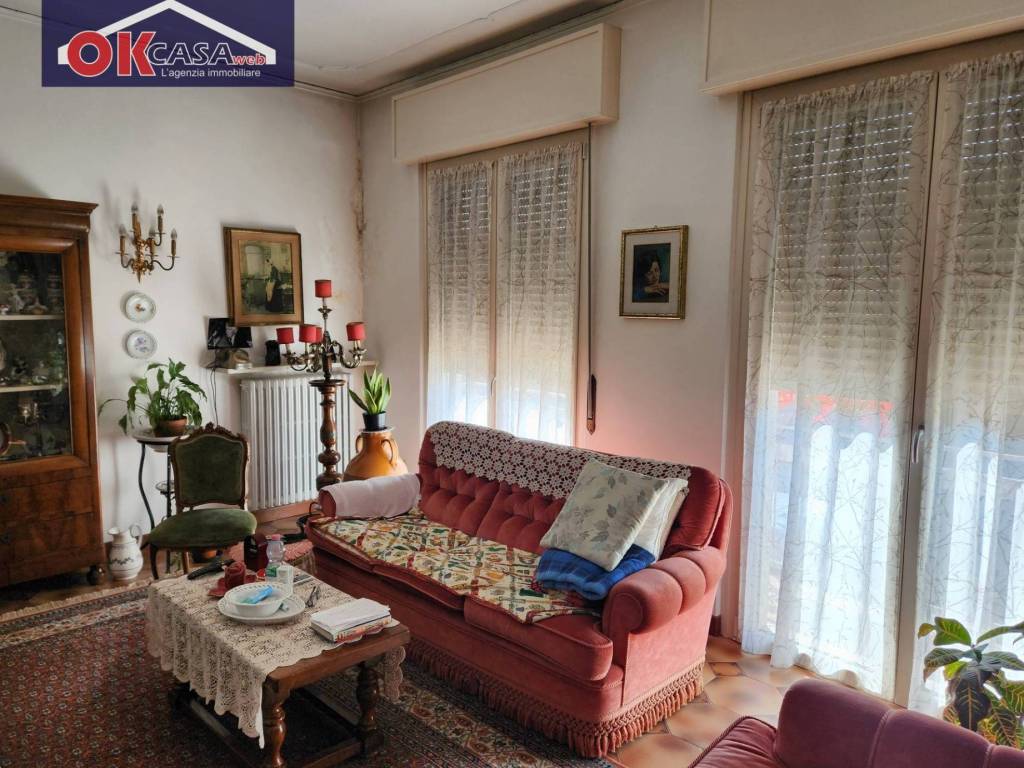 Appartamento a Vigasio in Via montemezzi, 11 - Foto 2