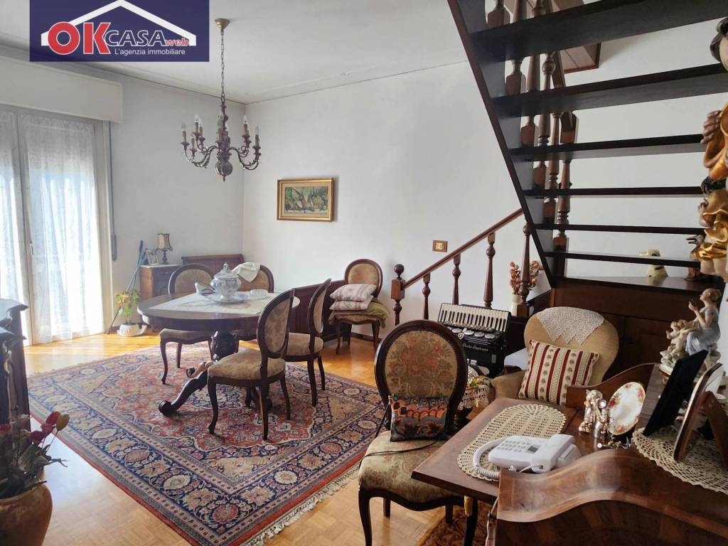 Appartamento a Vigasio in Via montemezzi, 11 - Foto 3