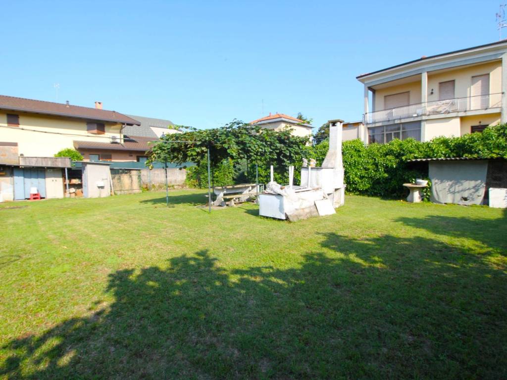 Villa a Gorla minore in Via Arno - Foto 2