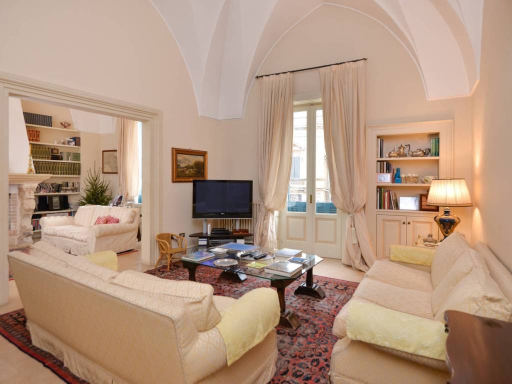 Palazzo / stabile a Lecce in Piazzetta Gabriele Riccardi - Foto 3