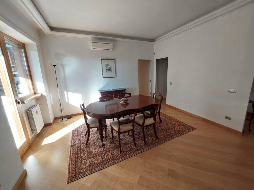 Appartamento a Roma in Via Giovanni Salviucci, 3 - Foto 5