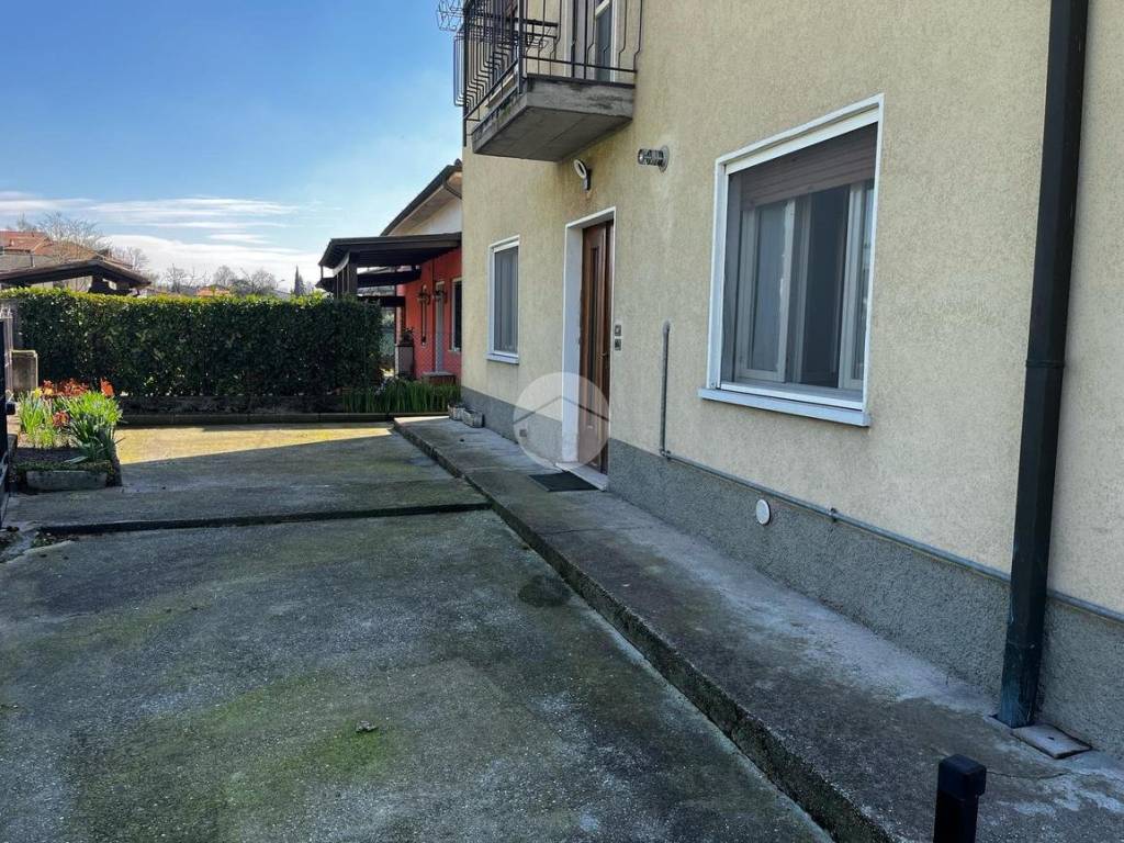 Villa a Capriano del colle in Piazza Mazzini, 1 - Foto 3