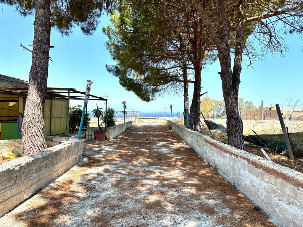 Terreno a Siracusa in Via Gaetano Gubernale, 4 - Foto 3