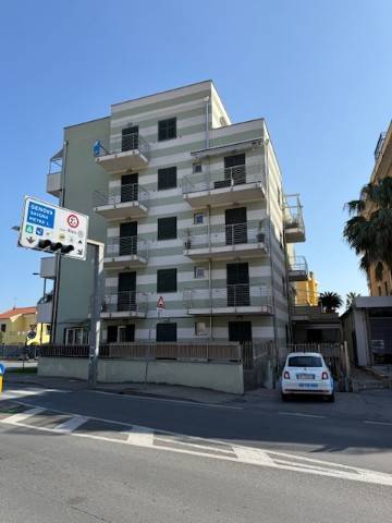 Box / garage a Loano in Viale Tito Minniti, 3 - Foto 3