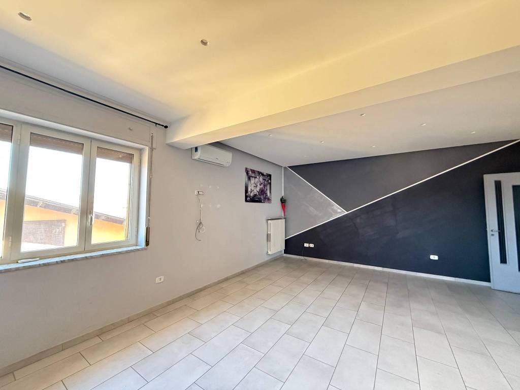 Appartamento a Quarto in Via Dino Campana, 153 - Foto 2