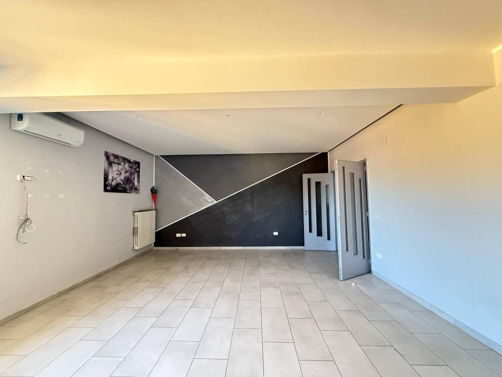Appartamento a Quarto in Via Dino Campana, 153 - Foto 3