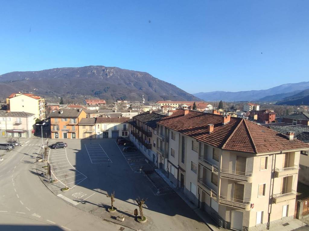 Appartamento a Paesana in Piazza Vittorio Veneto - Foto 2