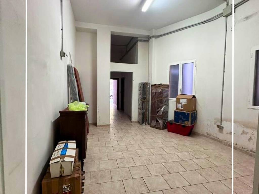 Box / garage a Taranto in Via Messapia, 53 - Foto 5