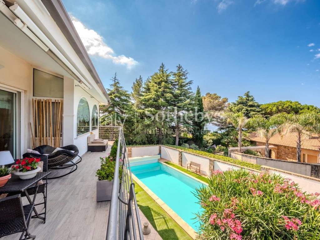 Villa a Cipressa in Strada S. Antonio - Foto 2