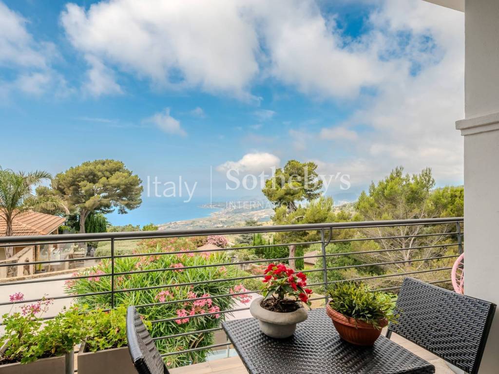 Villa a Cipressa in Strada S. Antonio - Foto 3