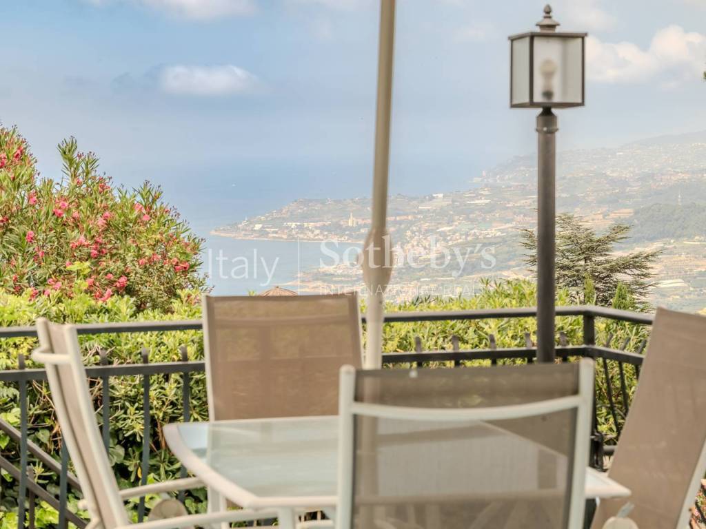 Villa a Cipressa in Strada S. Antonio - Foto 4